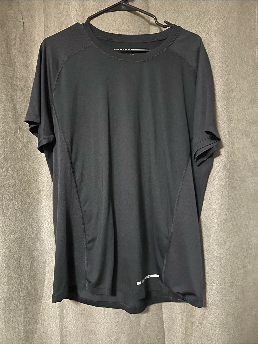 Dkny Men's Black Short Sleeve Performance Tee